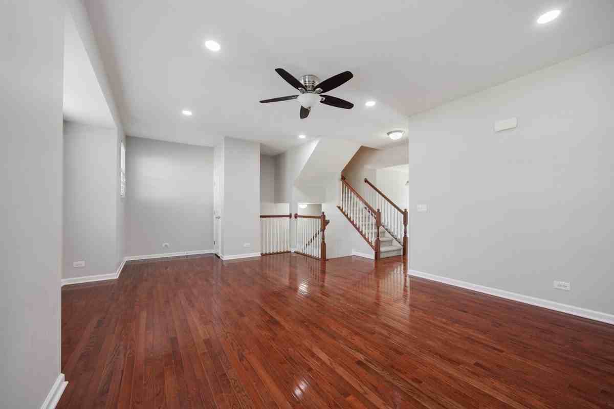 3563 Gabrielle Ln - Photo 3 of 25