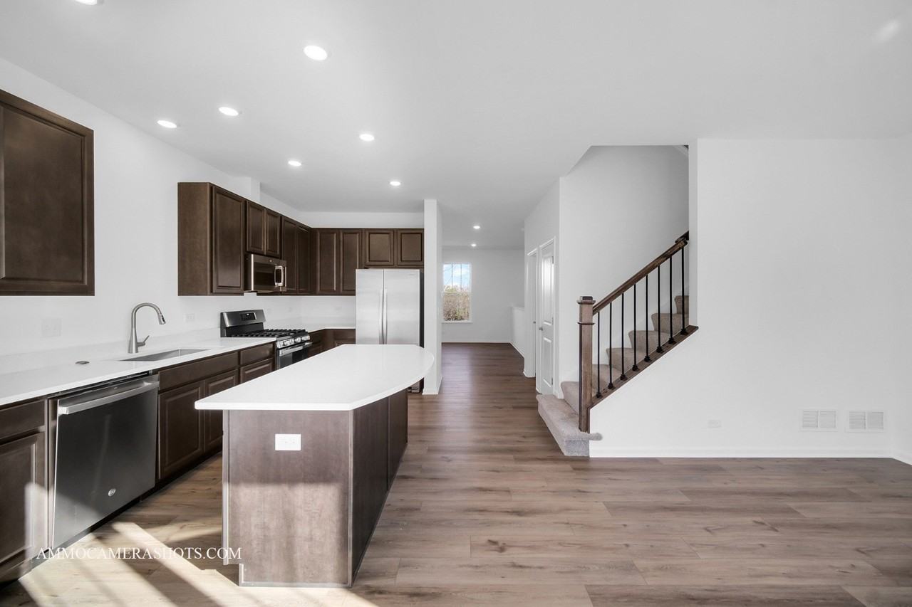 512 Wolverine Dr - Photo 6 of 15