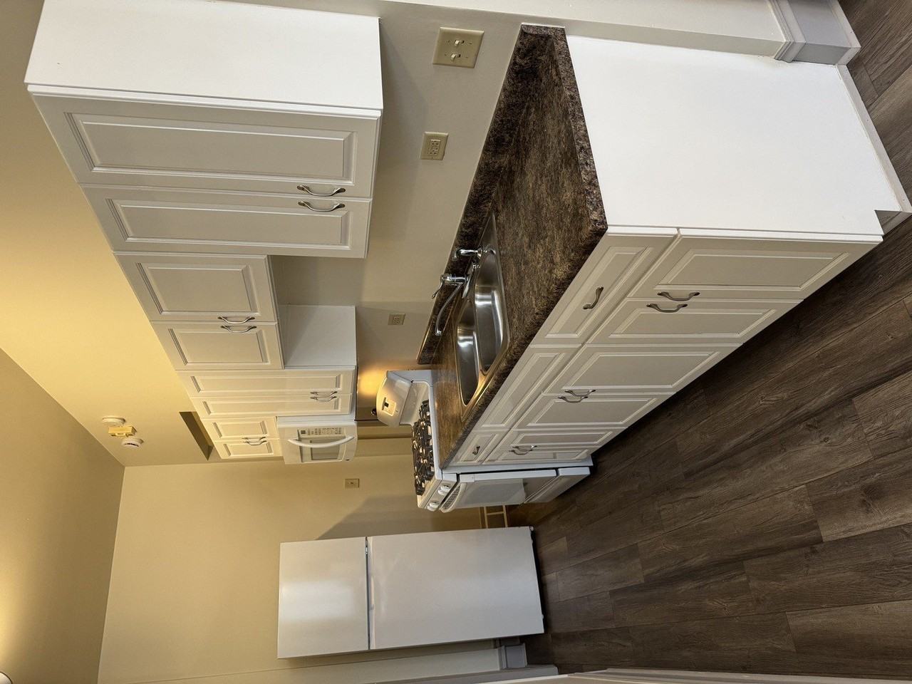204 E Washington St #204 - Photo 5 of 13