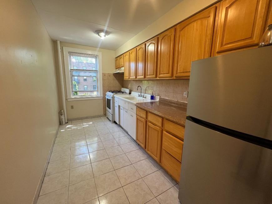 4145 47th St - Photo 5 of 10