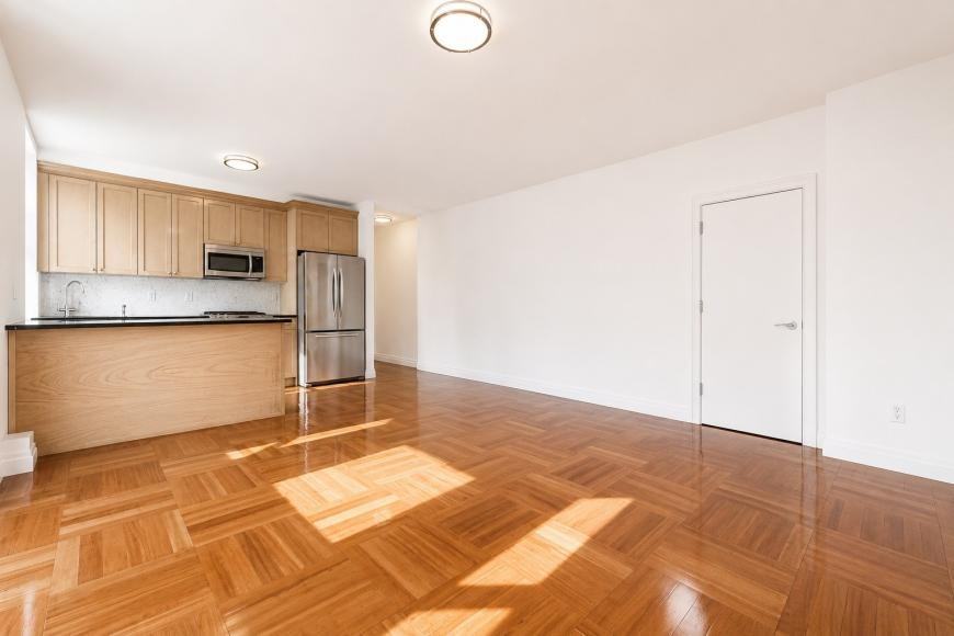 601 W 137th St - Photo 3 of 10