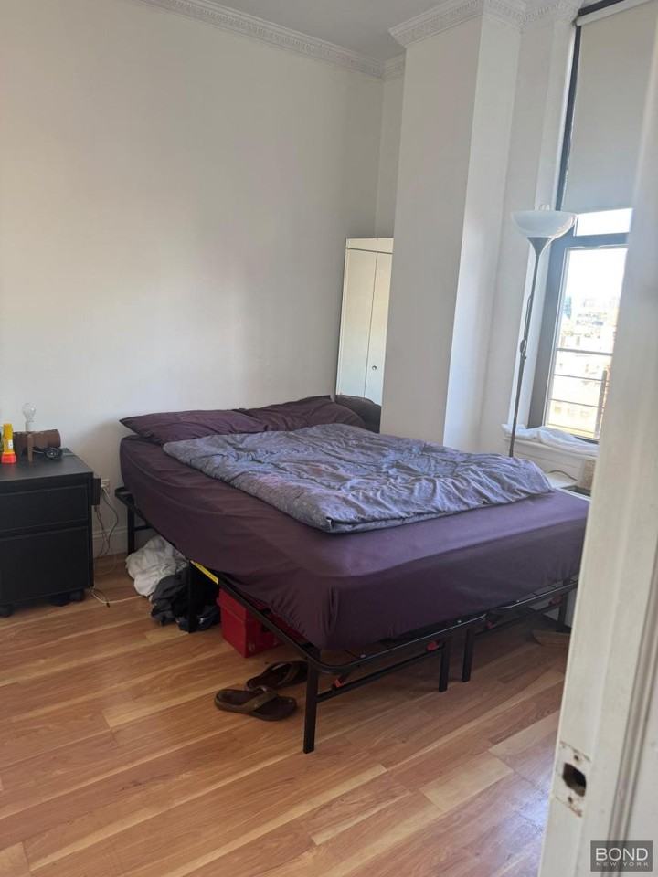80 Elizabeth St - Photo 3 of 5
