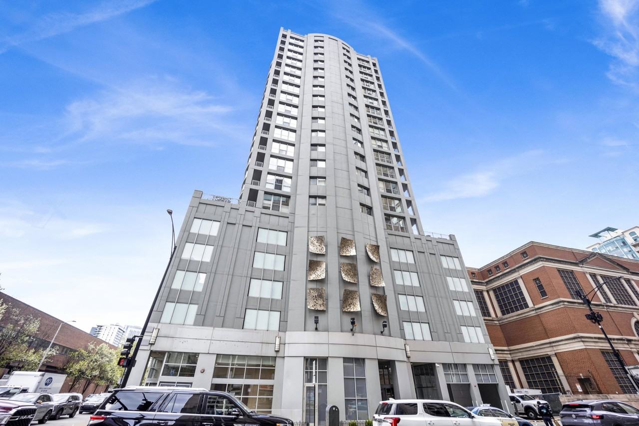 600 N Dearborn St #603
