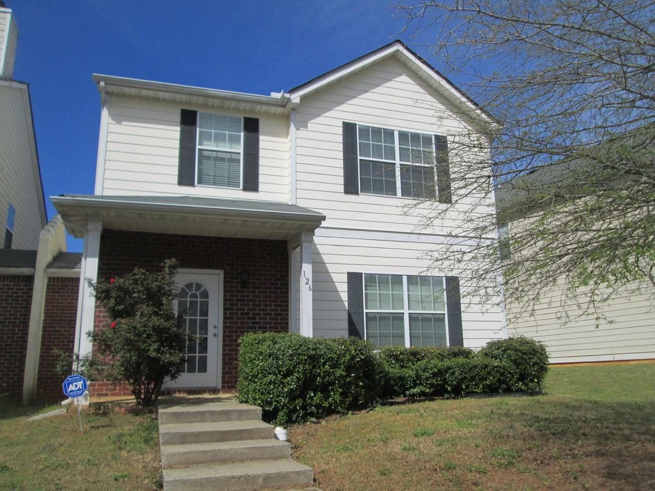 126 Stillwood Dr - Photo 2 of 9