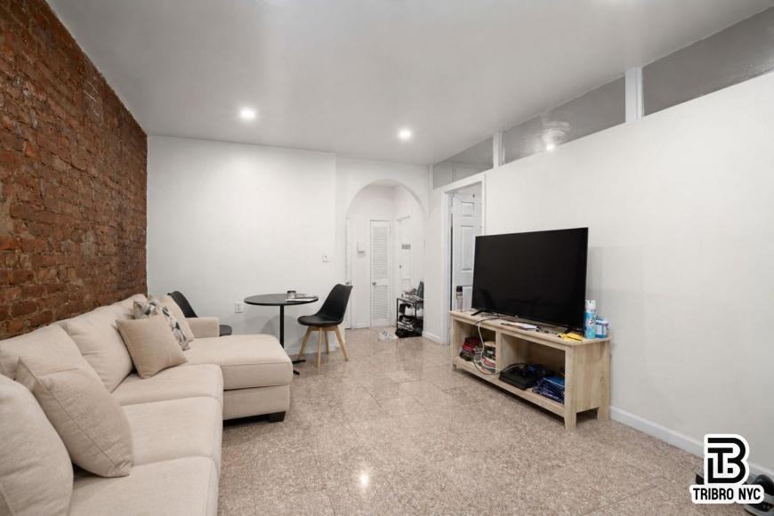 551 2nd Ave - Photo 5 of 6