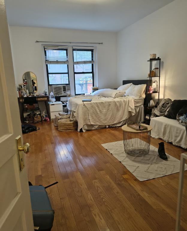172 E 91st St - Photo 4 of 6