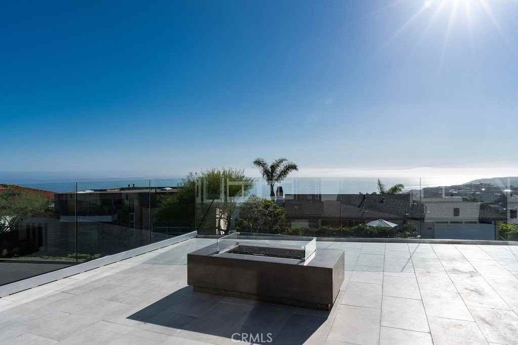 2850 Zell Dr - Photo 2 of 50