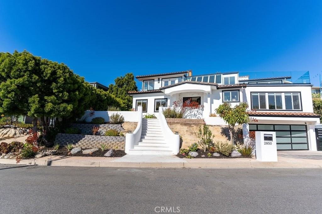 2850 Zell Dr - Photo 3 of 50