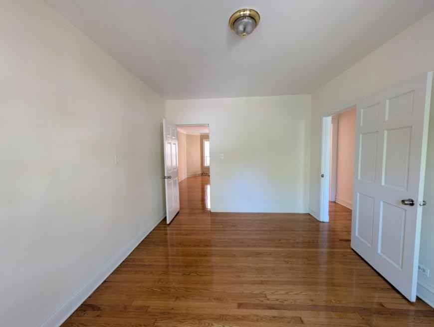 6707 N Greenview Ave - Photo 6 of 10