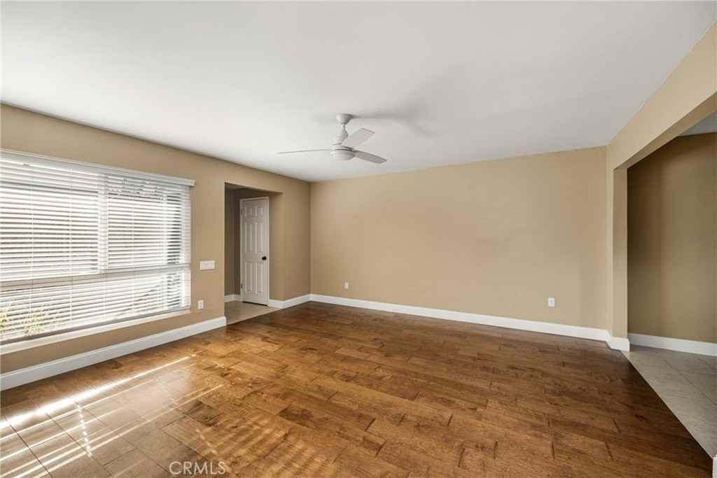 338 W Kelly Ave #B - Photo 6 of 43