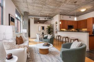 featured image of 840 E Green St #309