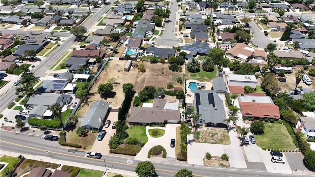 2680 N Canal St - Photo 7 of 45