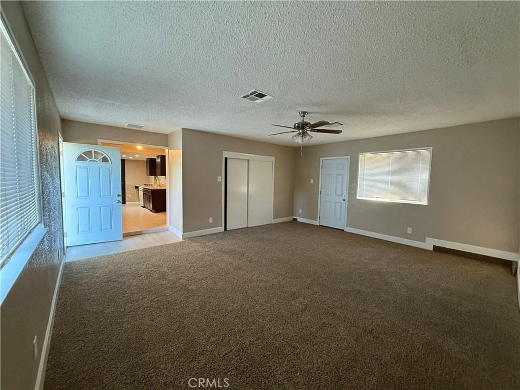 1260 Mirage Dr - Photo 2 of 9