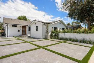 6942 Wystone Ave - Photo 1 of 1
