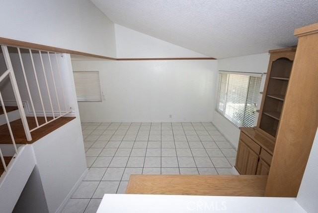 21659 Spice Ct - Photo 4 of 35