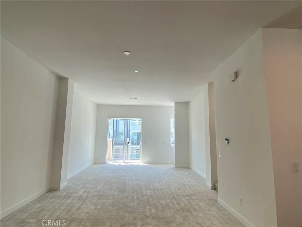 1319 W Cara Dr - Photo 5 of 17