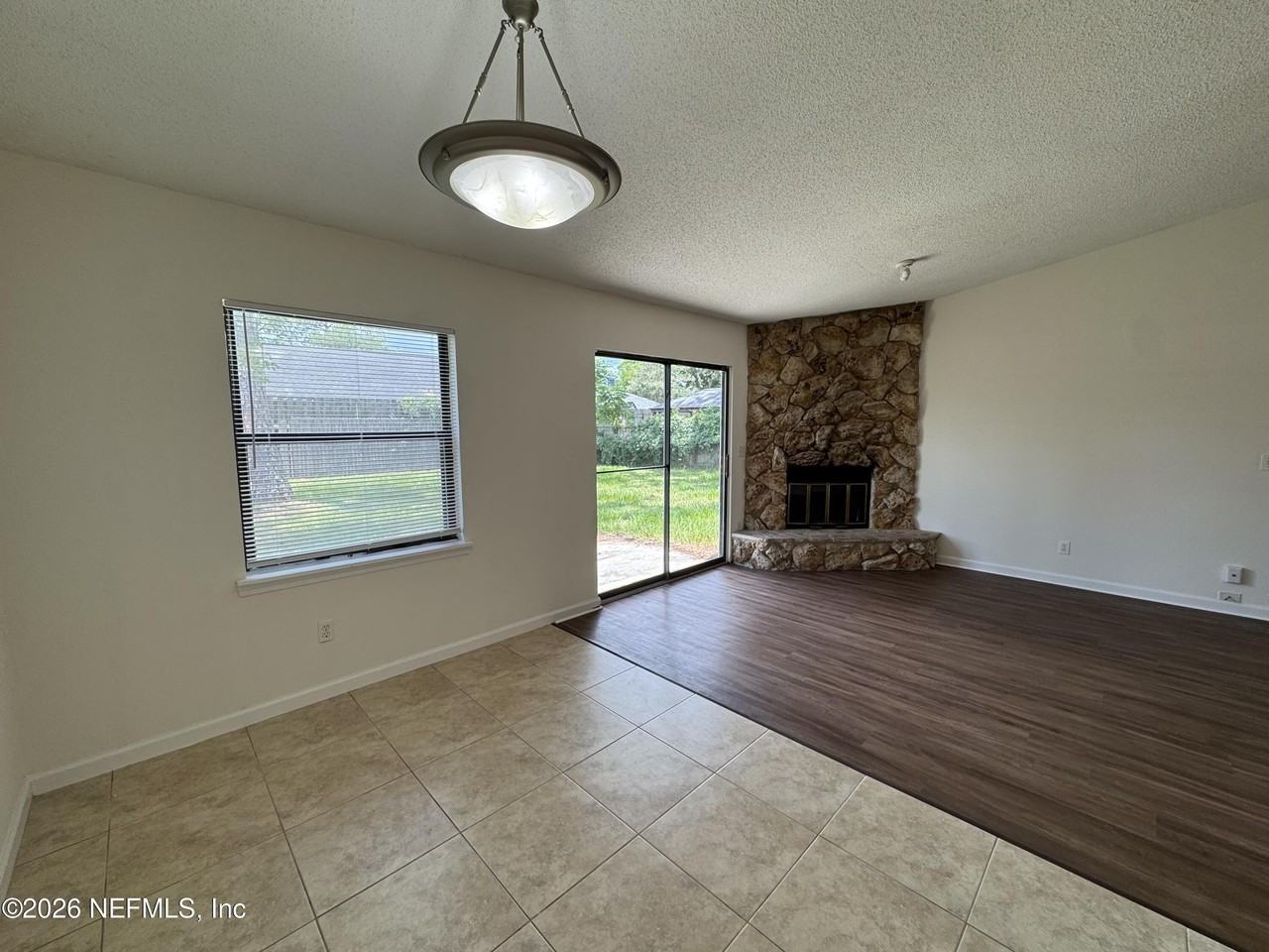 10272 Arrowhead Dr - Photo 4 of 19