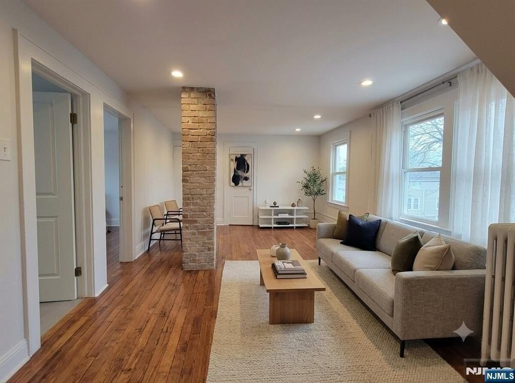 18 Olive St - Photo 5 of 19