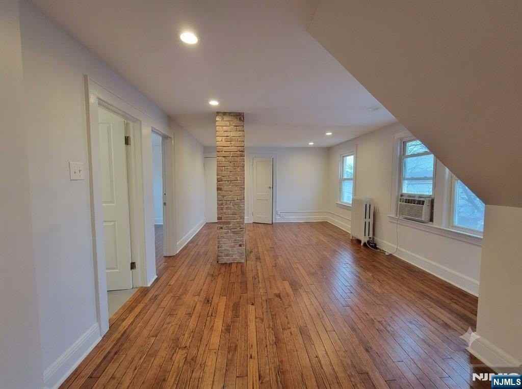 18 Olive St - Photo 7 of 19