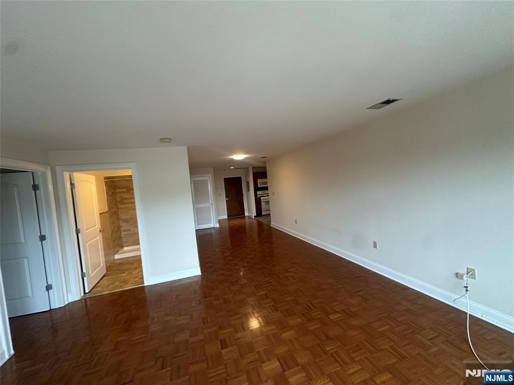 4 W Emerson Plz - Photo 2 of 7