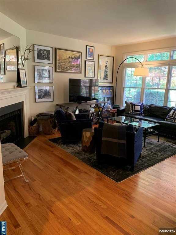 120 Greenway - Photo 5 of 12