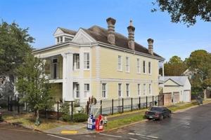 featured image of 7503 Saint Charles Ave #C