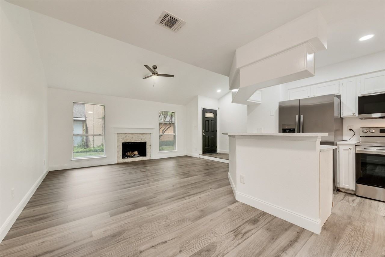 4938 Regal Blf - Photo 6 of 23