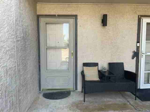 835 W Harwood Rd #C - Photo 4 of 21