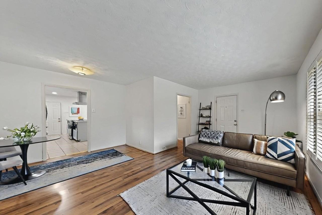 7305 Lehigh Dr - Photo 4 of 35