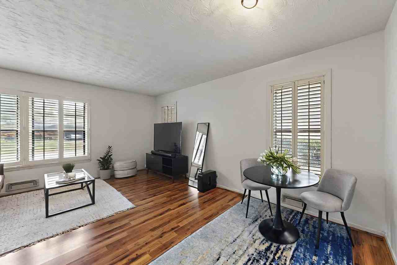 7305 Lehigh Dr - Photo 7 of 35
