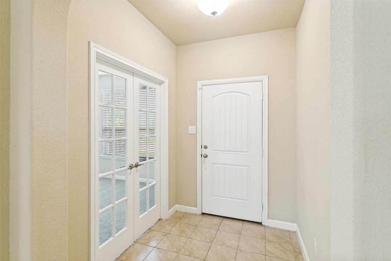 10212 Saltbrush St - Photo 2 of 13