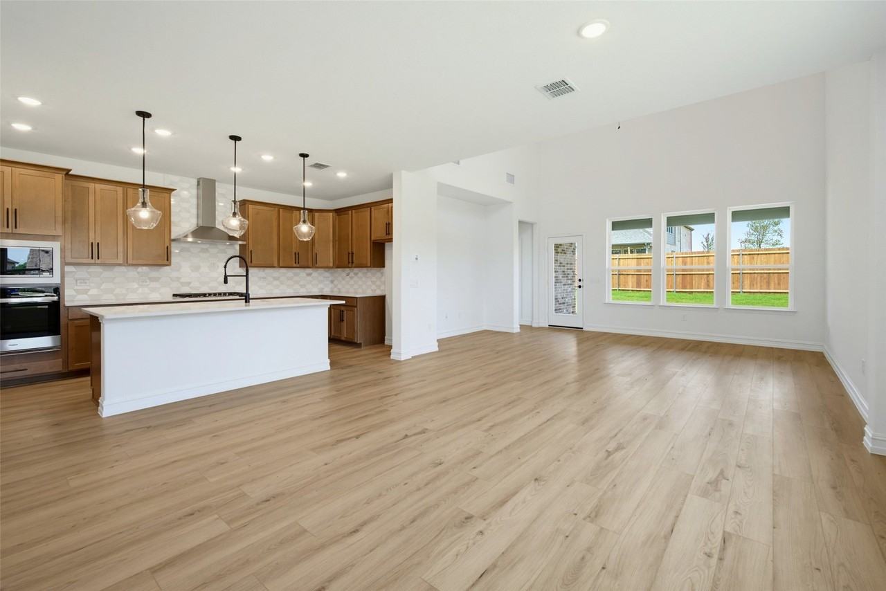 4225 Spanner Dr - Photo 4 of 15