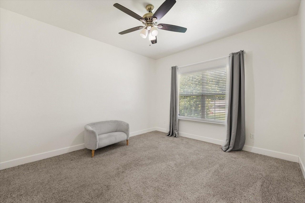 2919 Allen Ct - Photo 4 of 23