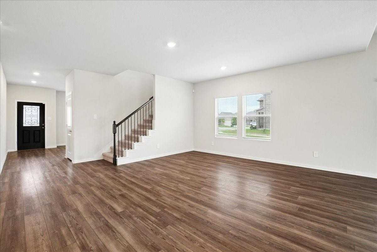 2232 Sun Star Dr - Photo 5 of 35