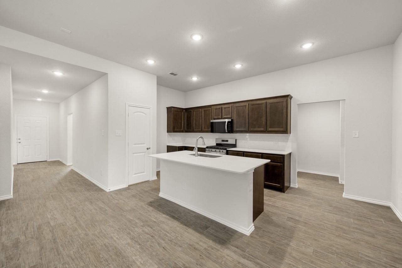 2837 Hay Ln - Photo 2 of 19