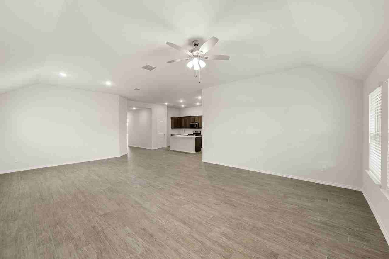 2837 Hay Ln - Photo 6 of 19