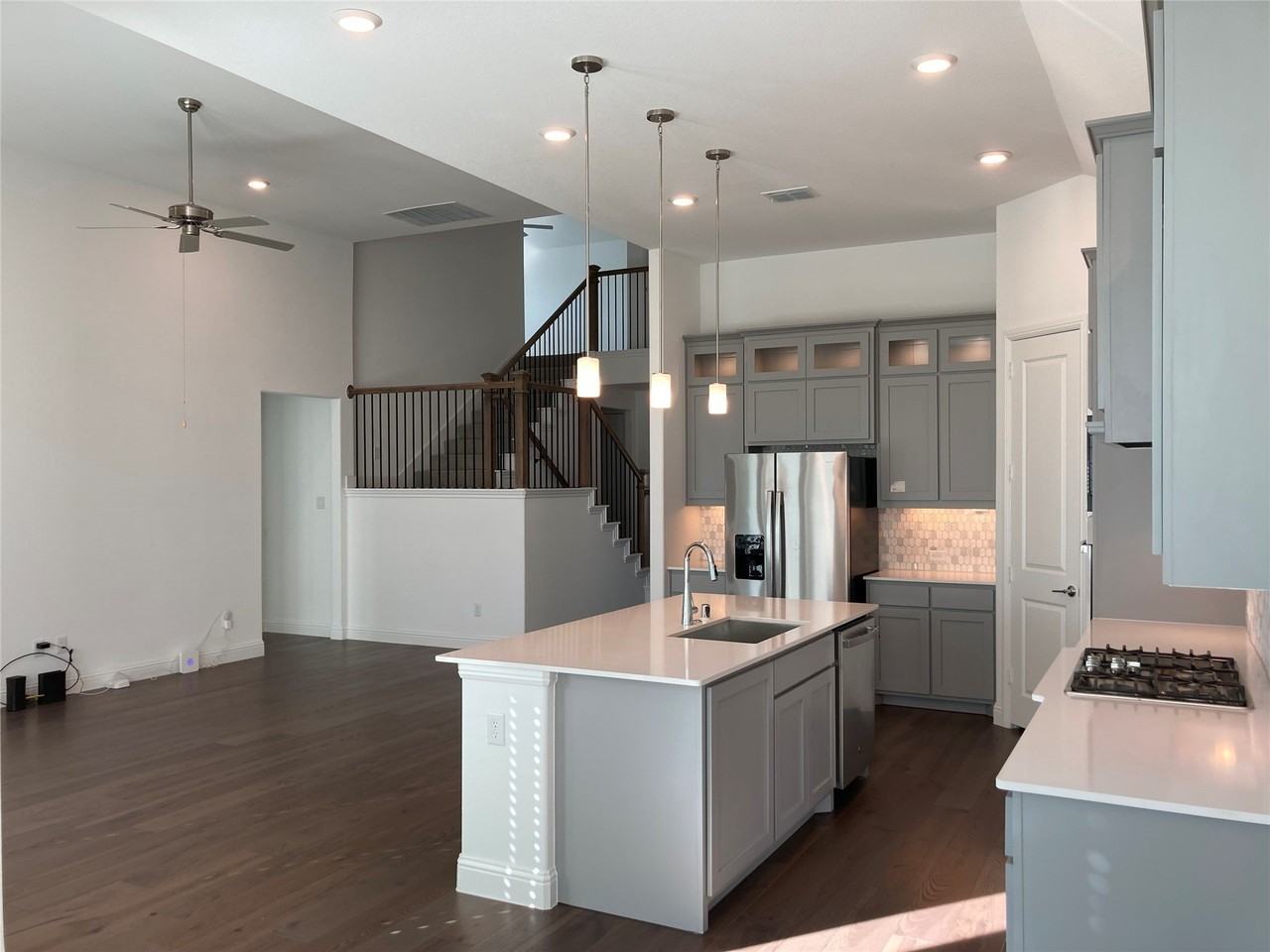 3259 Shearwater Ln - Photo 3 of 23