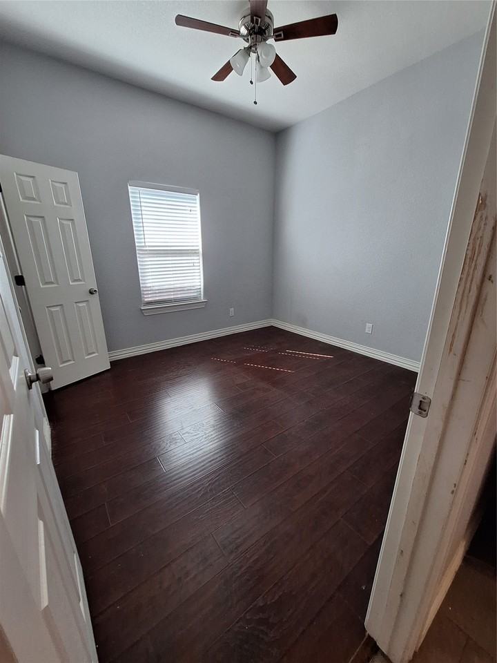 4107 Canada Dr - Photo 5 of 11