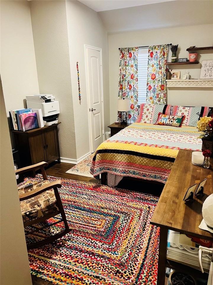 7709 Laughing Waters Trl - Photo 5 of 14
