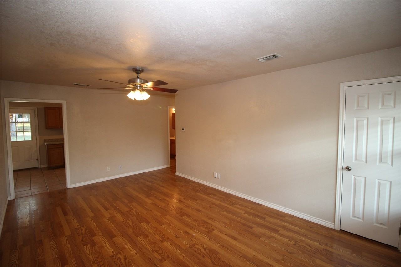 7820 Llano Ave - Photo 2 of 19