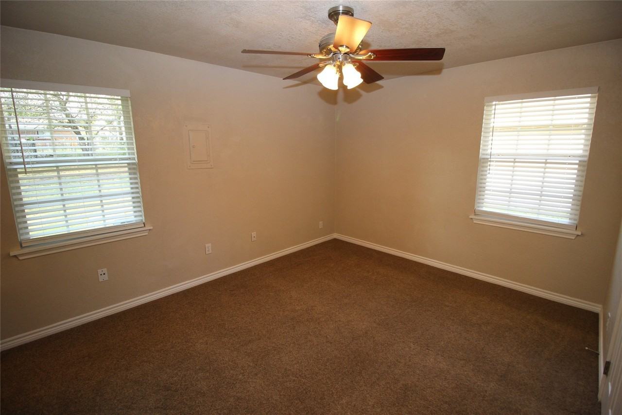 7820 Llano Ave - Photo 6 of 19