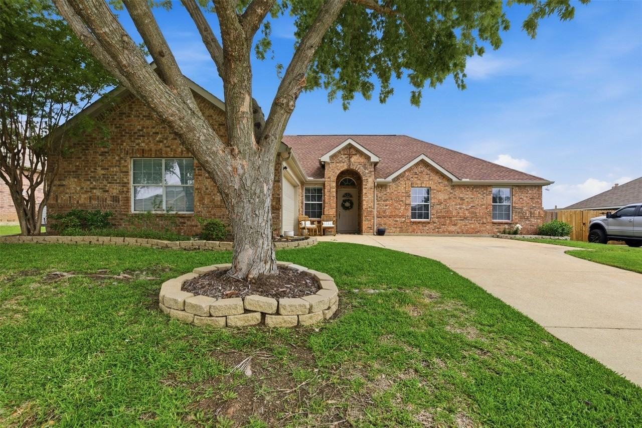 6413 Morning Dew Dr - Photo 2 of 30