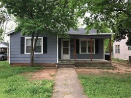 featured image of 2809 S 6th St