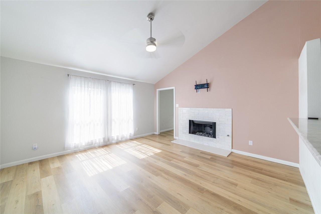 6344 Winton St - Photo 5 of 15
