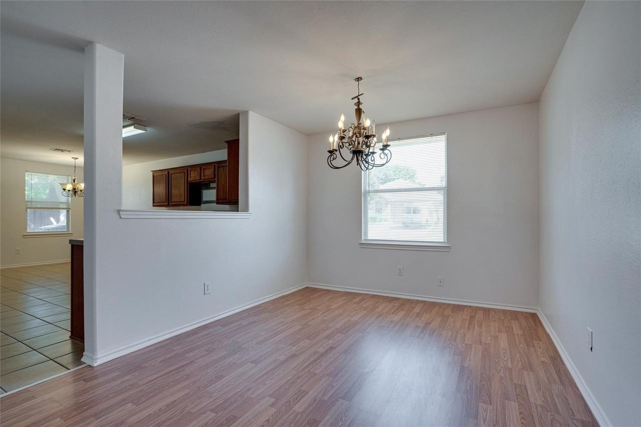 13165 Barbarosa Dr - Photo 5 of 17