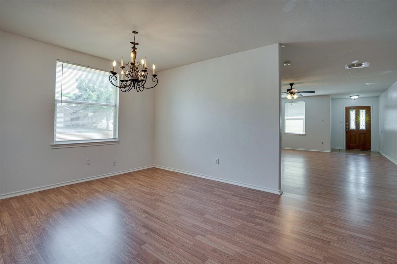 13165 Barbarosa Dr - Photo 6 of 17