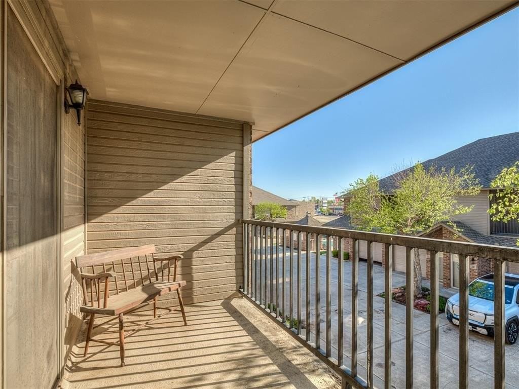 6162 N Brookline Ave #22 - Photo 4 of 30