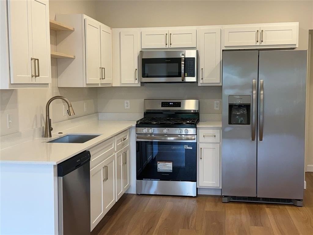 102 S Walnut St - Photo 3 of 16