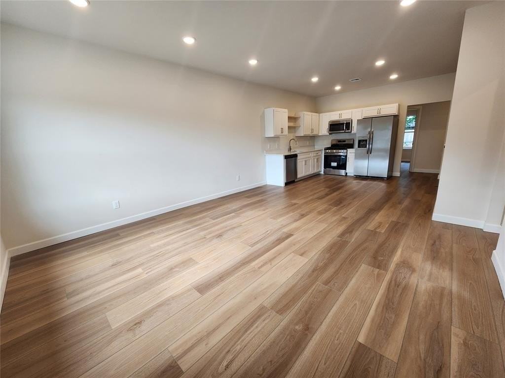102 S Walnut St - Photo 5 of 16