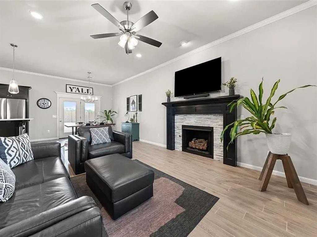 12821 Nw 141st St - Photo 6 of 28